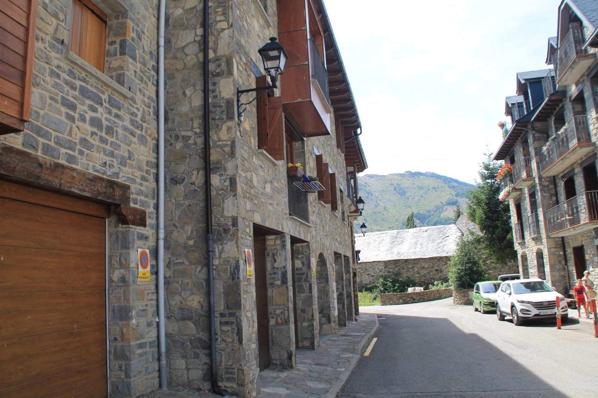 Sallent de Gállego - Formigal - Pirineos Sur Exterior foto